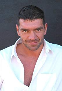 How tall is Spencer Wilding?